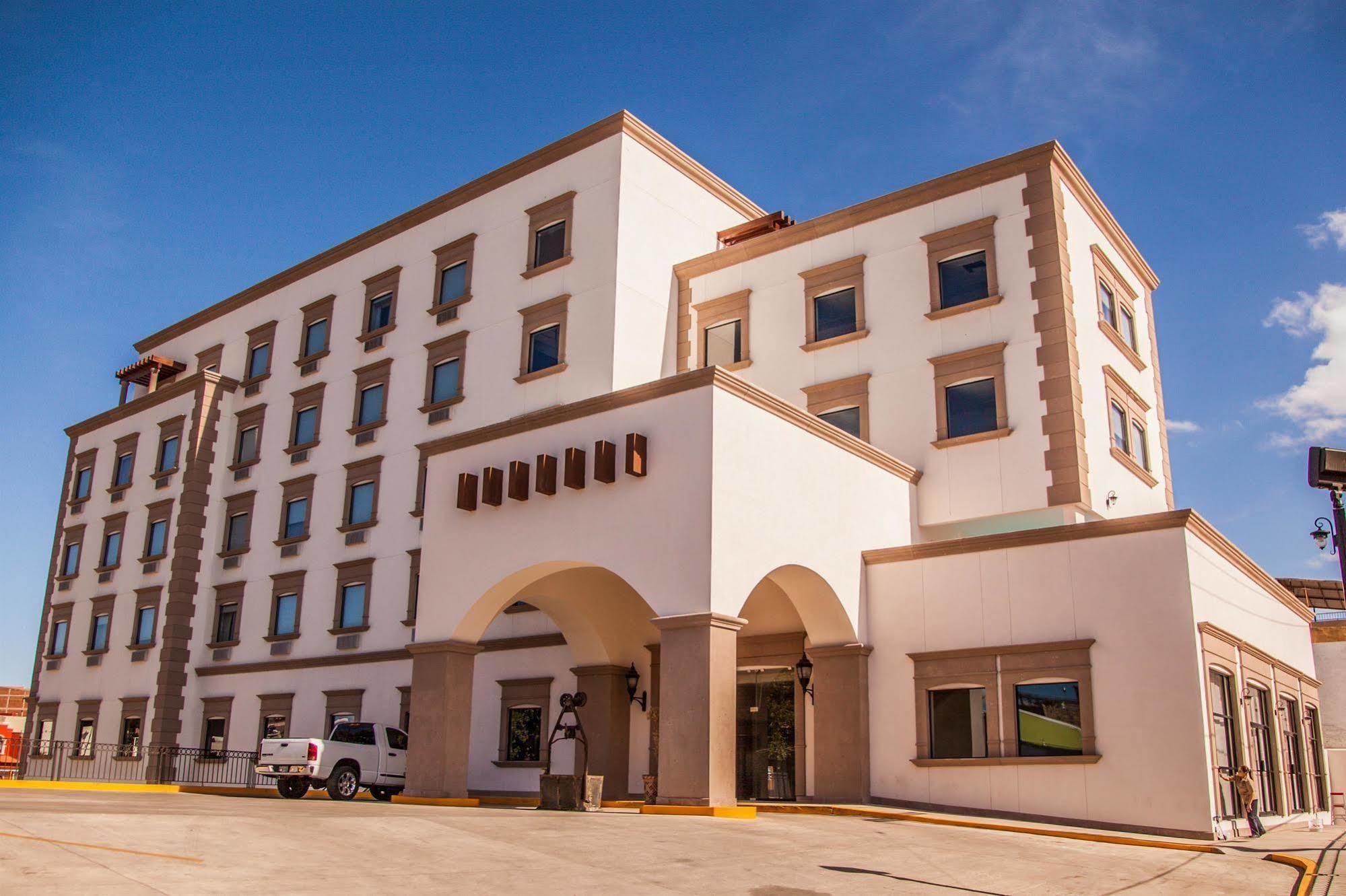 Best Western Plus La Mina Parral 外观 照片